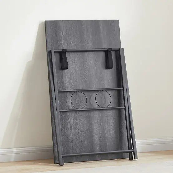 A Small Foldable Desk For Small Spaces