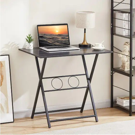 A Small Foldable Desk For Small Spaces