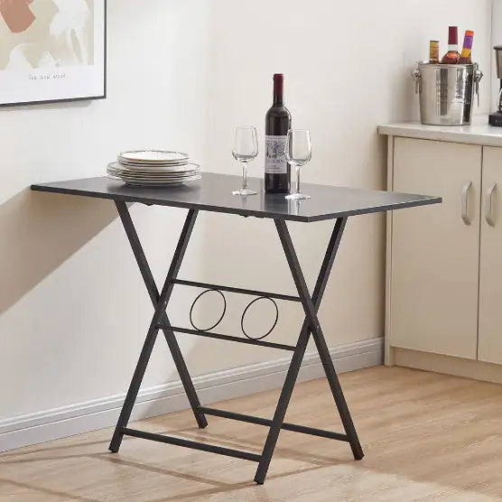 A Small Foldable Desk For Small Spaces